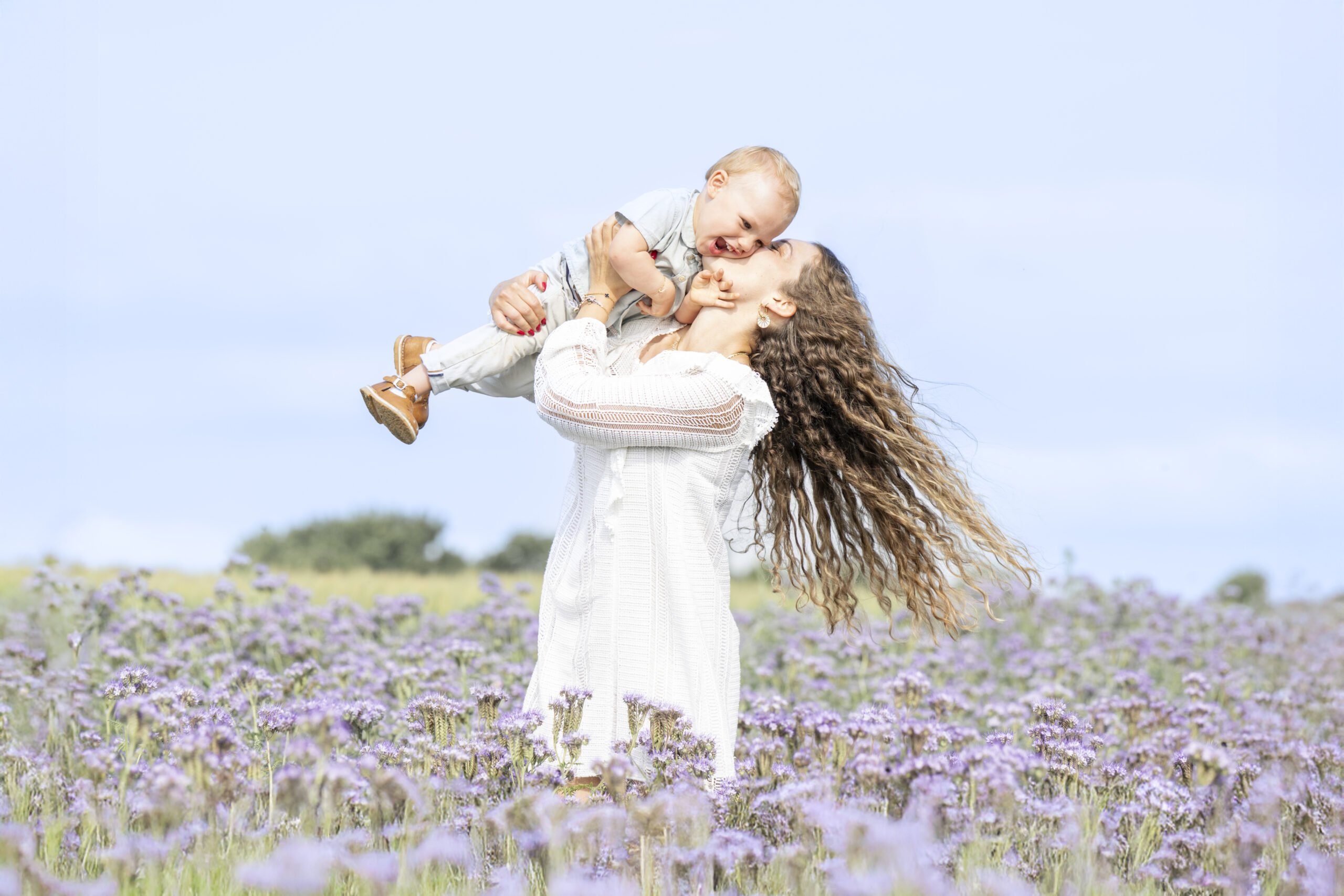 Photographe animalière ; Photographie animalière ; Photographe professionnelle ; Séance photo animale ; Shooting photo animalier ; Portrait animalier ; Photographe Hauts-de-France ; Photographe Somme ; Photographe Pas-de-Calais ; Photographe Nord ; Photographe Lille ; Photographe Amiens ; Photographe Arras ; Photographe Douai ; Photographe Lens ; Photographe Valenciennes ; Photographe Saint-Quentin ; Photographe extérieure ; Photographe nature ; Photographe lumière naturelle ; Photographe douce et patiente ; Photographe bienveillante ; Photographe chien ; Séance photo chien ; Shooting photo canin ; Portrait de chien ; Photo de chien en extérieur ; Photographie de chien en mouvement ; Photographe de chien Hauts-de-France ; Photographe canin Somme ; Photographe canin Pas-de-Calais ; Photographe canin Nord ; Photographe équin ; Photographe cheval ; Séance photo cheval ; Shooting photo équin ; Portrait de cheval ; Photo de cheval en extérieur ; Photographie de cheval en mouvement ; Photographe de cheval Hauts-de-France ; Photographe équin Somme ; Photographe équin Pas-de-Calais ; Photographe équin Nord ; Photographe lifestyle ; Séance photo famille avec animal ; Shooting photo couple avec animal ; Portraits en extérieur avec animal ; Photographe lifestyle Hauts-de-France ; Photographe lifestyle Somme ; Photographe lifestyle Pas-de-Calais ; Photographe lifestyle Nord ; Carte cadeau séance photo ; Offrir une séance photo animale ; Bon cadeau shooting photo ; Idée cadeau photographie animalière ; Galerie photo privée ; Accès galerie client ; Galerie en ligne séance photo ; Téléchargement photos séance ; Commande tirages photo ; Conseils photographie animalière ; Astuces photo chien ; Astuces photo cheval ; Histoires inspirantes animaux ; Coulisses séance photo ; Actualités photographe animalière ; Emmanuelle Meunier ; Emmanuelle Meunier Photographie ; Photographe Emmanuelle Meunier ; Emmanuelle Meunier photographe animalière ; Emmanuelle Meunier Hauts-de-France ; Emmanuelle Meunier Somme ; Emmanuelle Meunier Pas-de-Calais ; Emmanuelle Meunier Nord ; Shooting photo chien Amiens ; Séance photo cheval Arras ; Photographe canine Lille ; Photographe équine Lens ; Portrait animal Valenciennes ; Photo chien Saint-Quentin ; Photo cheval nature Hauts-de-France ; Portrait chien complicité ; Shooting équin lumière naturelle ; Photo artistique chien ; Photo artistique cheval