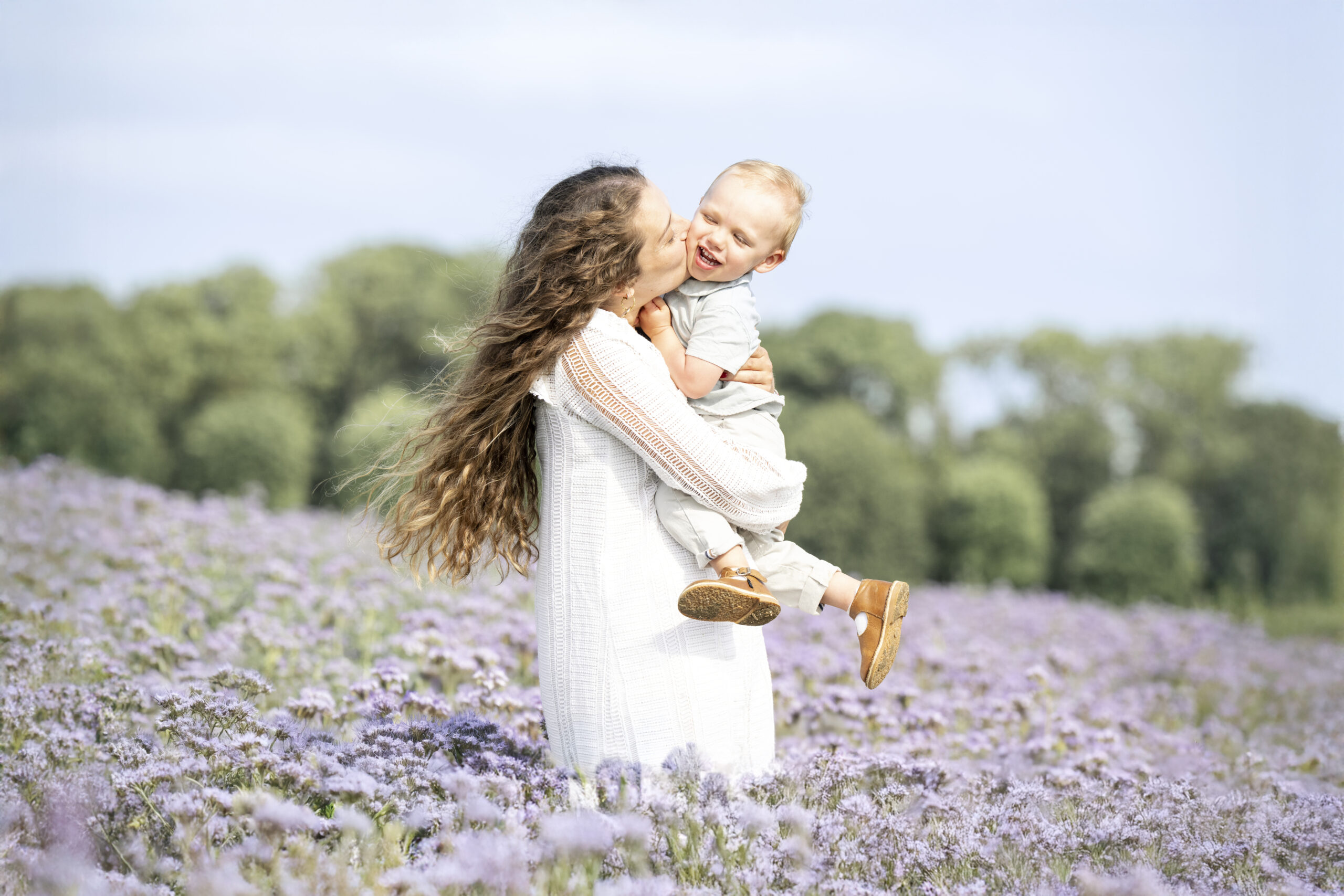 Photographe animalière ; Photographie animalière ; Photographe professionnelle ; Séance photo animale ; Shooting photo animalier ; Portrait animalier ; Photographe Hauts-de-France ; Photographe Somme ; Photographe Pas-de-Calais ; Photographe Nord ; Photographe Lille ; Photographe Amiens ; Photographe Arras ; Photographe Douai ; Photographe Lens ; Photographe Valenciennes ; Photographe Saint-Quentin ; Photographe extérieure ; Photographe nature ; Photographe lumière naturelle ; Photographe douce et patiente ; Photographe bienveillante ; Photographe chien ; Séance photo chien ; Shooting photo canin ; Portrait de chien ; Photo de chien en extérieur ; Photographie de chien en mouvement ; Photographe de chien Hauts-de-France ; Photographe canin Somme ; Photographe canin Pas-de-Calais ; Photographe canin Nord ; Photographe équin ; Photographe cheval ; Séance photo cheval ; Shooting photo équin ; Portrait de cheval ; Photo de cheval en extérieur ; Photographie de cheval en mouvement ; Photographe de cheval Hauts-de-France ; Photographe équin Somme ; Photographe équin Pas-de-Calais ; Photographe équin Nord ; Photographe lifestyle ; Séance photo famille avec animal ; Shooting photo couple avec animal ; Portraits en extérieur avec animal ; Photographe lifestyle Hauts-de-France ; Photographe lifestyle Somme ; Photographe lifestyle Pas-de-Calais ; Photographe lifestyle Nord ; Carte cadeau séance photo ; Offrir une séance photo animale ; Bon cadeau shooting photo ; Idée cadeau photographie animalière ; Galerie photo privée ; Accès galerie client ; Galerie en ligne séance photo ; Téléchargement photos séance ; Commande tirages photo ; Conseils photographie animalière ; Astuces photo chien ; Astuces photo cheval ; Histoires inspirantes animaux ; Coulisses séance photo ; Actualités photographe animalière ; Emmanuelle Meunier ; Emmanuelle Meunier Photographie ; Photographe Emmanuelle Meunier ; Emmanuelle Meunier photographe animalière ; Emmanuelle Meunier Hauts-de-France ; Emmanuelle Meunier Somme ; Emmanuelle Meunier Pas-de-Calais ; Emmanuelle Meunier Nord ; Shooting photo chien Amiens ; Séance photo cheval Arras ; Photographe canine Lille ; Photographe équine Lens ; Portrait animal Valenciennes ; Photo chien Saint-Quentin ; Photo cheval nature Hauts-de-France ; Portrait chien complicité ; Shooting équin lumière naturelle ; Photo artistique chien ; Photo artistique cheval