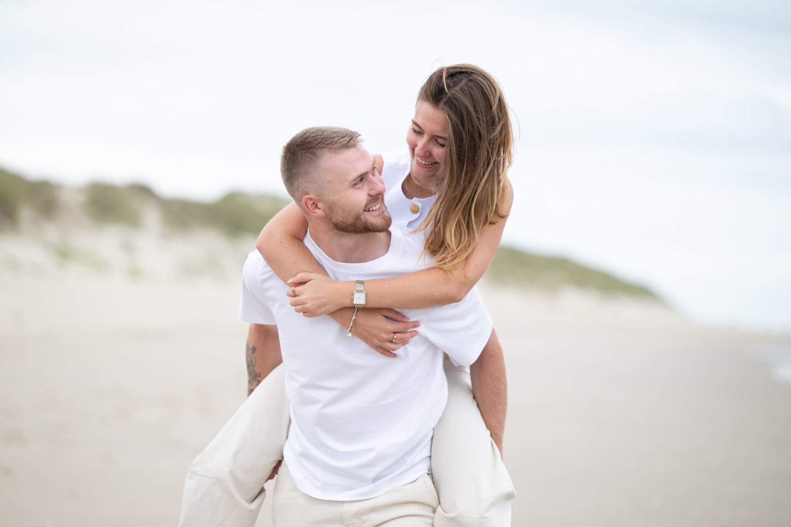 Photographe animalière ; Photographie animalière ; Photographe professionnelle ; Séance photo animale ; Shooting photo animalier ; Portrait animalier ; Photographe Hauts-de-France ; Photographe Somme ; Photographe Pas-de-Calais ; Photographe Nord ; Photographe Lille ; Photographe Amiens ; Photographe Arras ; Photographe Douai ; Photographe Lens ; Photographe Valenciennes ; Photographe Saint-Quentin ; Photographe extérieure ; Photographe nature ; Photographe lumière naturelle ; Photographe douce et patiente ; Photographe bienveillante ; Photographe chien ; Séance photo chien ; Shooting photo canin ; Portrait de chien ; Photo de chien en extérieur ; Photographie de chien en mouvement ; Photographe de chien Hauts-de-France ; Photographe canin Somme ; Photographe canin Pas-de-Calais ; Photographe canin Nord ; Photographe équin ; Photographe cheval ; Séance photo cheval ; Shooting photo équin ; Portrait de cheval ; Photo de cheval en extérieur ; Photographie de cheval en mouvement ; Photographe de cheval Hauts-de-France ; Photographe équin Somme ; Photographe équin Pas-de-Calais ; Photographe équin Nord ; Photographe lifestyle ; Séance photo famille avec animal ; Shooting photo couple avec animal ; Portraits en extérieur avec animal ; Photographe lifestyle Hauts-de-France ; Photographe lifestyle Somme ; Photographe lifestyle Pas-de-Calais ; Photographe lifestyle Nord ; Carte cadeau séance photo ; Offrir une séance photo animale ; Bon cadeau shooting photo ; Idée cadeau photographie animalière ; Galerie photo privée ; Accès galerie client ; Galerie en ligne séance photo ; Téléchargement photos séance ; Commande tirages photo ; Conseils photographie animalière ; Astuces photo chien ; Astuces photo cheval ; Histoires inspirantes animaux ; Coulisses séance photo ; Actualités photographe animalière ; Emmanuelle Meunier ; Emmanuelle Meunier Photographie ; Photographe Emmanuelle Meunier ; Emmanuelle Meunier photographe animalière ; Emmanuelle Meunier Hauts-de-France ; Emmanuelle Meunier Somme ; Emmanuelle Meunier Pas-de-Calais ; Emmanuelle Meunier Nord ; Shooting photo chien Amiens ; Séance photo cheval Arras ; Photographe canine Lille ; Photographe équine Lens ; Portrait animal Valenciennes ; Photo chien Saint-Quentin ; Photo cheval nature Hauts-de-France ; Portrait chien complicité ; Shooting équin lumière naturelle ; Photo artistique chien ; Photo artistique cheval