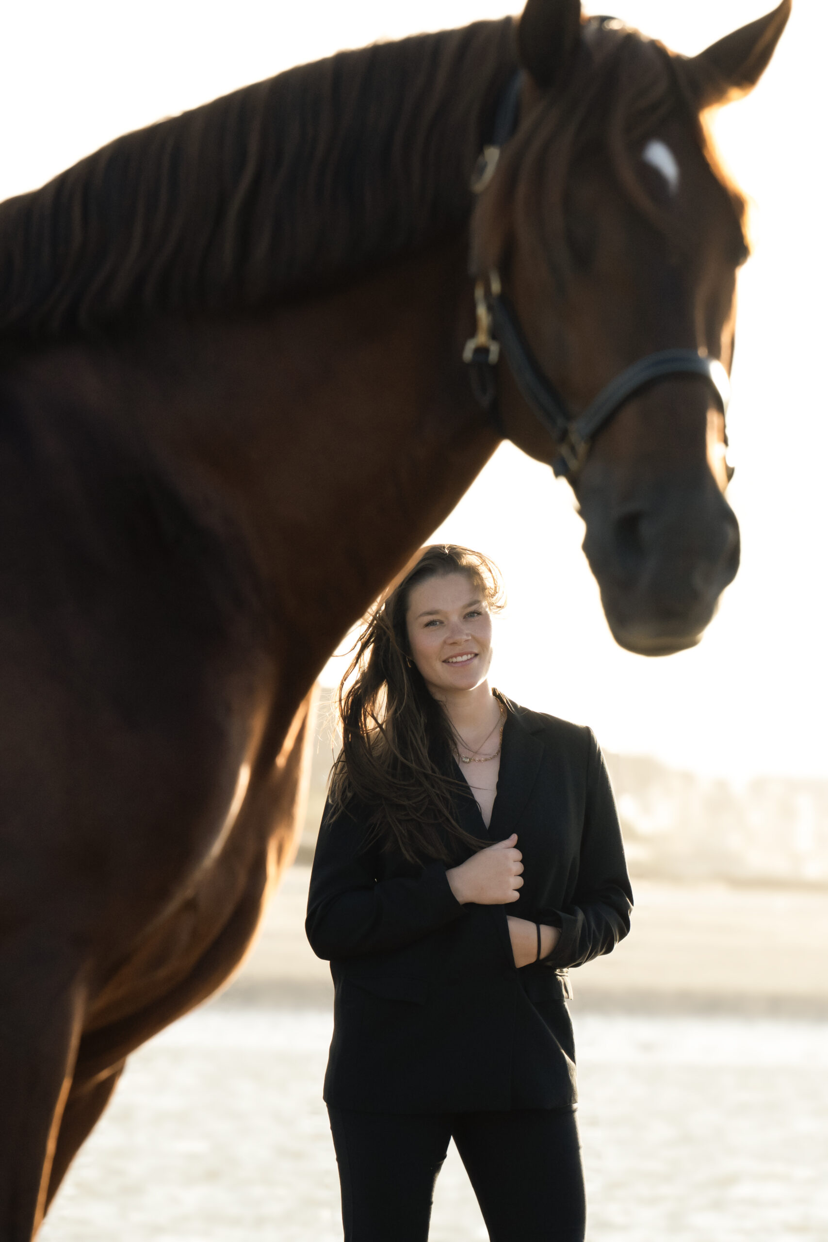 Photographe animalière ; Photographie animalière ; Photographe professionnelle ; Séance photo animale ; Shooting photo animalier ; Portrait animalier ; Photographe Hauts-de-France ; Photographe Somme ; Photographe Pas-de-Calais ; Photographe Nord ; Photographe Lille ; Photographe Amiens ; Photographe Arras ; Photographe Douai ; Photographe Lens ; Photographe Valenciennes ; Photographe Saint-Quentin ; Photographe extérieure ; Photographe nature ; Photographe lumière naturelle ; Photographe douce et patiente ; Photographe bienveillante ; Photographe chien ; Séance photo chien ; Shooting photo canin ; Portrait de chien ; Photo de chien en extérieur ; Photographie de chien en mouvement ; Photographe de chien Hauts-de-France ; Photographe canin Somme ; Photographe canin Pas-de-Calais ; Photographe canin Nord ; Photographe équin ; Photographe cheval ; Séance photo cheval ; Shooting photo équin ; Portrait de cheval ; Photo de cheval en extérieur ; Photographie de cheval en mouvement ; Photographe de cheval Hauts-de-France ; Photographe équin Somme ; Photographe équin Pas-de-Calais ; Photographe équin Nord ; Photographe lifestyle ; Séance photo famille avec animal ; Shooting photo couple avec animal ; Portraits en extérieur avec animal ; Photographe lifestyle Hauts-de-France ; Photographe lifestyle Somme ; Photographe lifestyle Pas-de-Calais ; Photographe lifestyle Nord ; Carte cadeau séance photo ; Offrir une séance photo animale ; Bon cadeau shooting photo ; Idée cadeau photographie animalière ; Galerie photo privée ; Accès galerie client ; Galerie en ligne séance photo ; Téléchargement photos séance ; Commande tirages photo ; Conseils photographie animalière ; Astuces photo chien ; Astuces photo cheval ; Histoires inspirantes animaux ; Coulisses séance photo ; Actualités photographe animalière ; Emmanuelle Meunier ; Emmanuelle Meunier Photographie ; Photographe Emmanuelle Meunier ; Emmanuelle Meunier photographe animalière ; Emmanuelle Meunier Hauts-de-France ; Emmanuelle Meunier Somme ; Emmanuelle Meunier Pas-de-Calais ; Emmanuelle Meunier Nord ; Shooting photo chien Amiens ; Séance photo cheval Arras ; Photographe canine Lille ; Photographe équine Lens ; Portrait animal Valenciennes ; Photo chien Saint-Quentin ; Photo cheval nature Hauts-de-France ; Portrait chien complicité ; Shooting équin lumière naturelle ; Photo artistique chien ; Photo artistique cheval